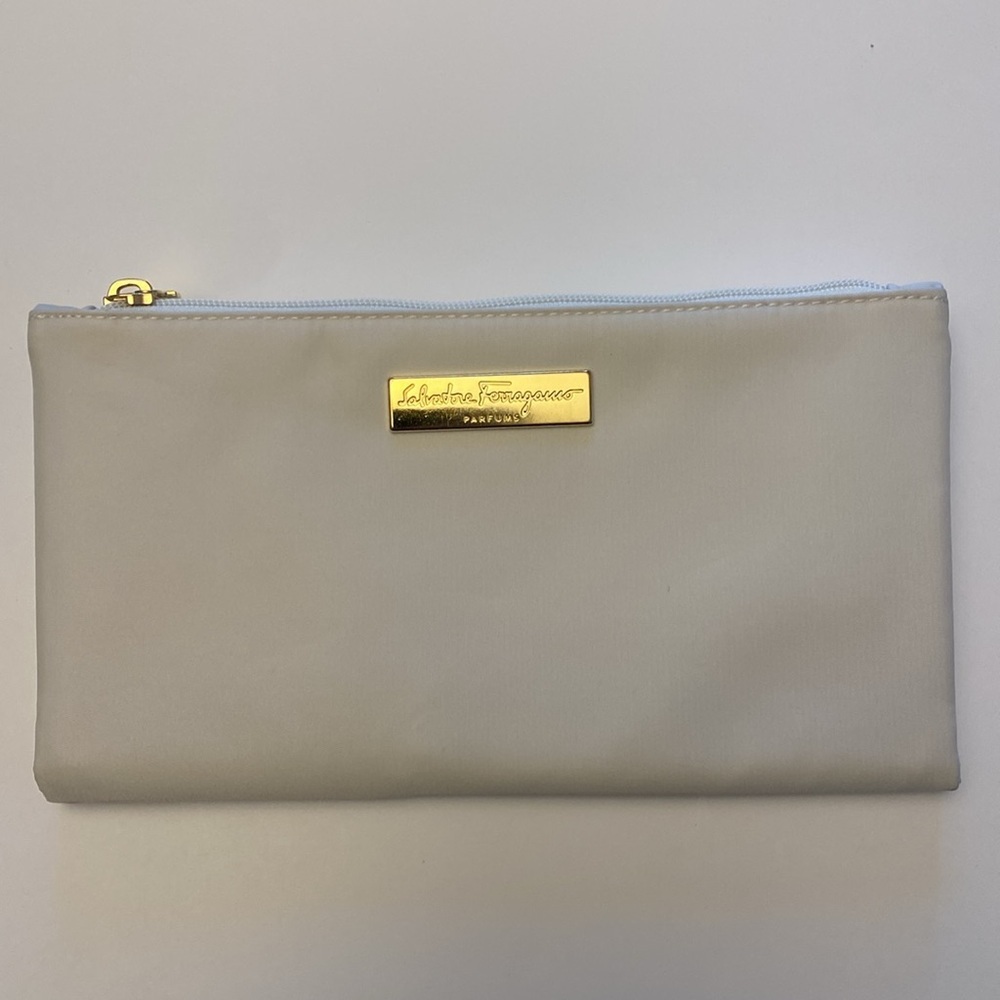 Salvatore Ferragamo Parfums Cream Pouch with Zipper and Magnetic Closure NWOT.